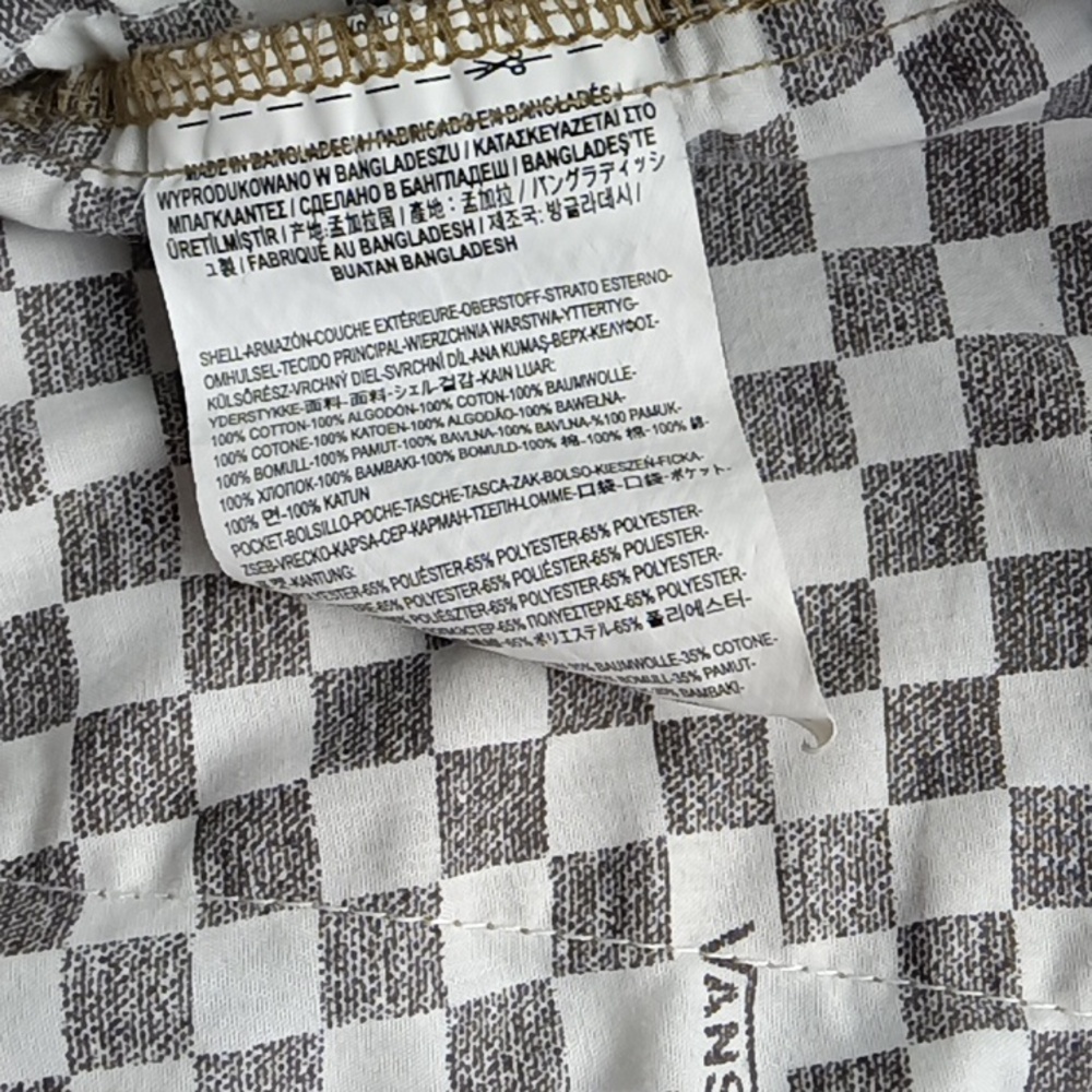 Vans Men's Shorts. - Picture 13 of 13